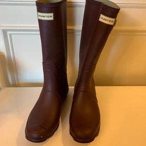 Hunter Women’s Original Tall Rainboots In 9